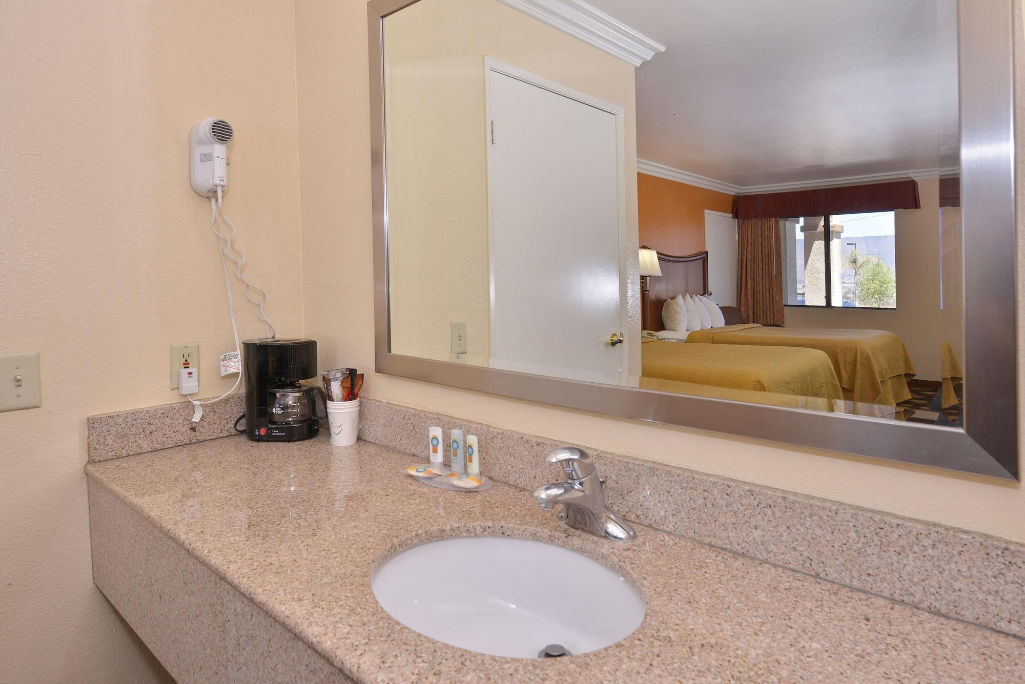 Quality Inn Lake Elsinore I-15 Екстериор снимка