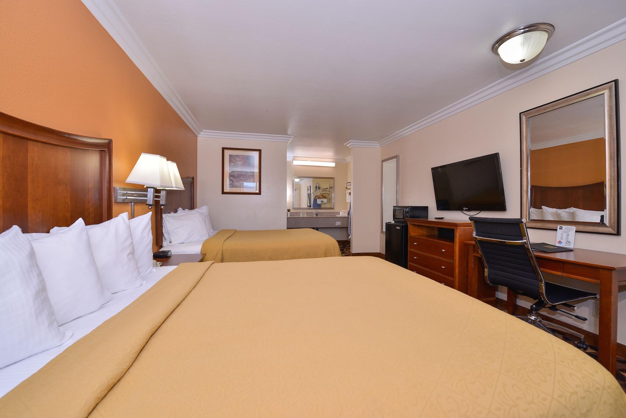 Quality Inn Lake Elsinore I-15 Екстериор снимка