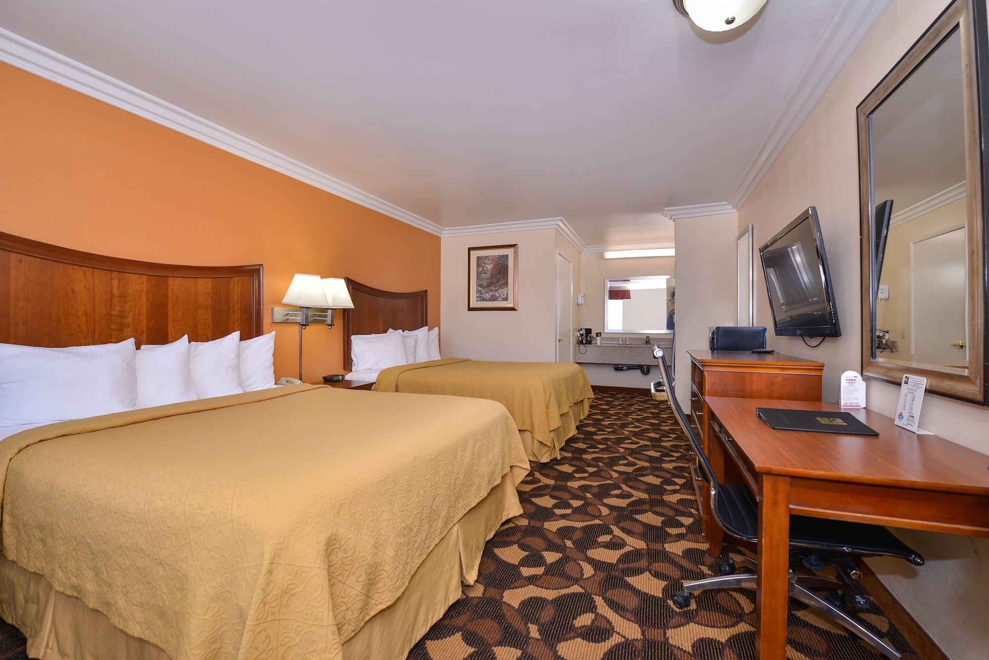 Quality Inn Lake Elsinore I-15 Екстериор снимка