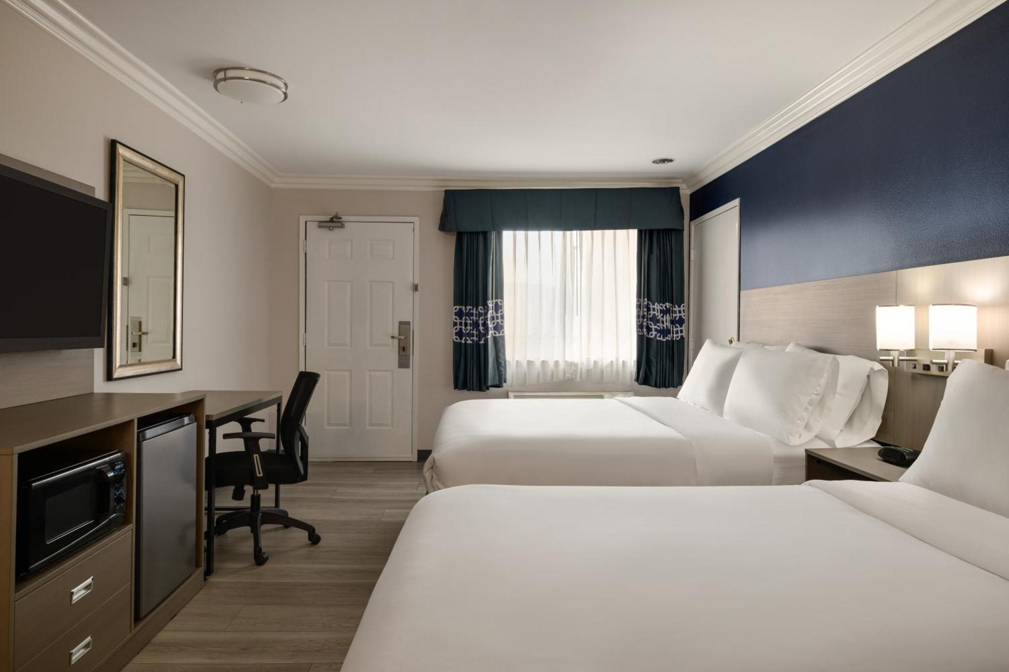 Quality Inn Lake Elsinore I-15 Екстериор снимка