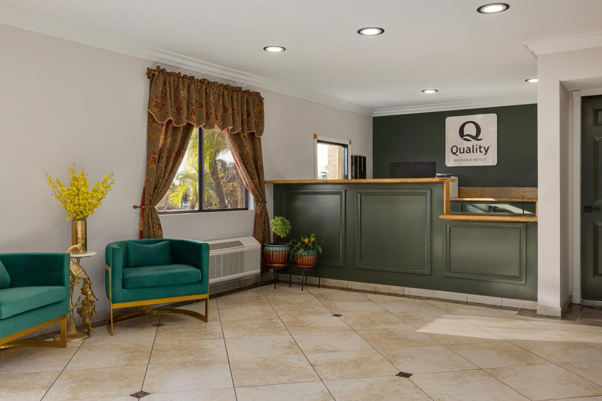 Quality Inn Lake Elsinore I-15 Екстериор снимка